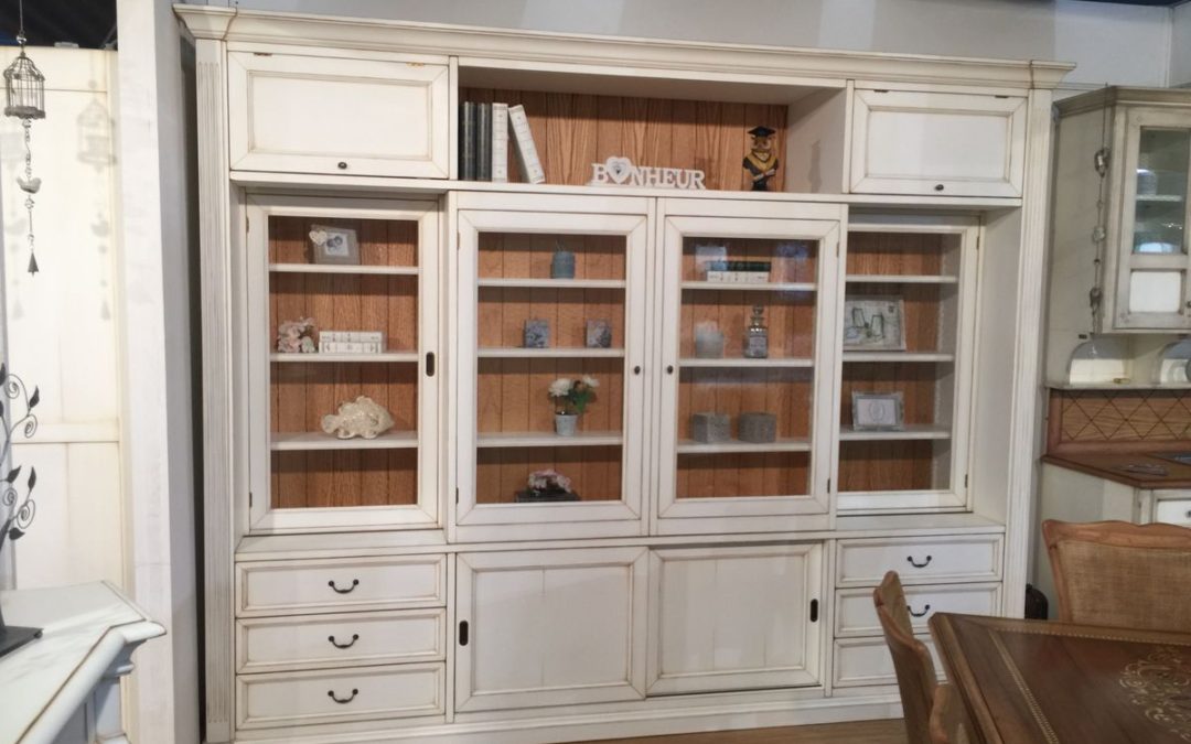 Libreria con bussolotti scorrevoli
